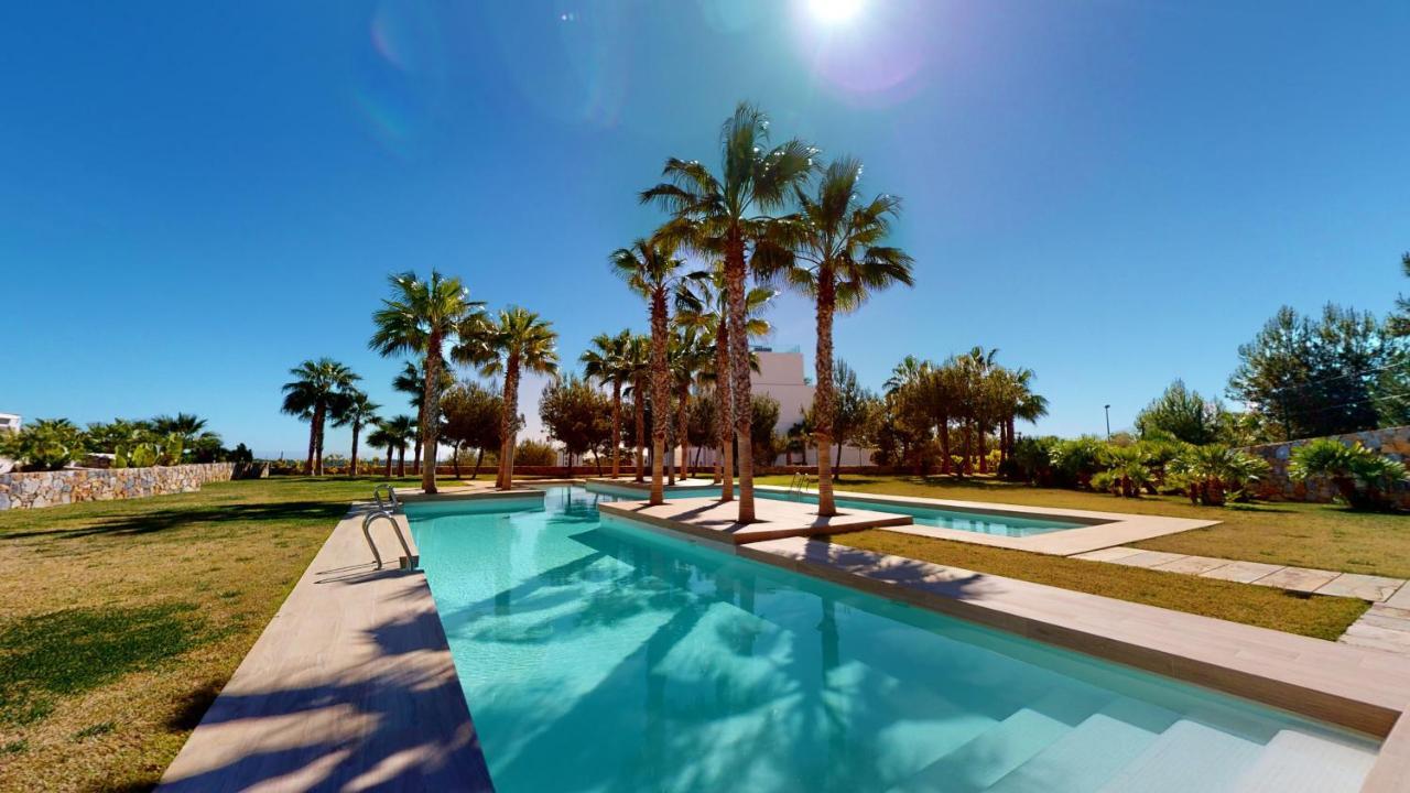 Las Colinas Golf, Luxury Penthouse オリウエラ エクステリア 写真
